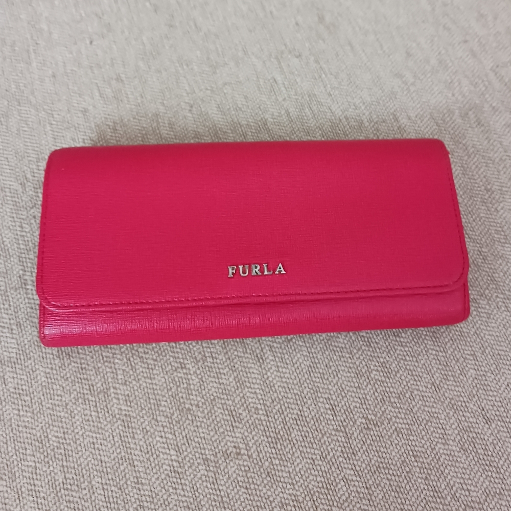 Furla pink saffiano leather wallet